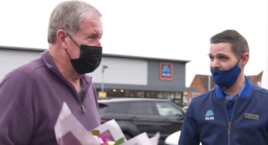 Chris Buckler whose random acts of kindness recognised by Aldi manager in Hinckley